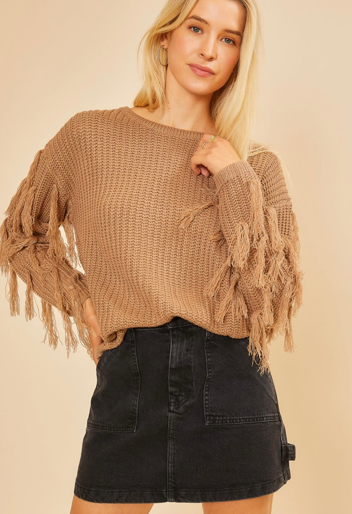 Fringe Tessel Sweater